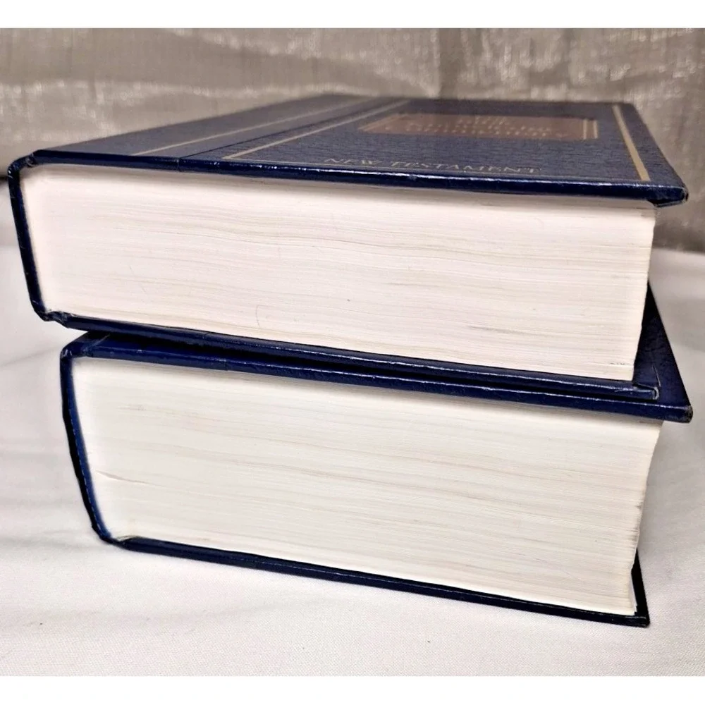 The‎ Bible Knowledge Commentary 2 Volume Set Walvoord Zuck Hardcover Cook 2000
